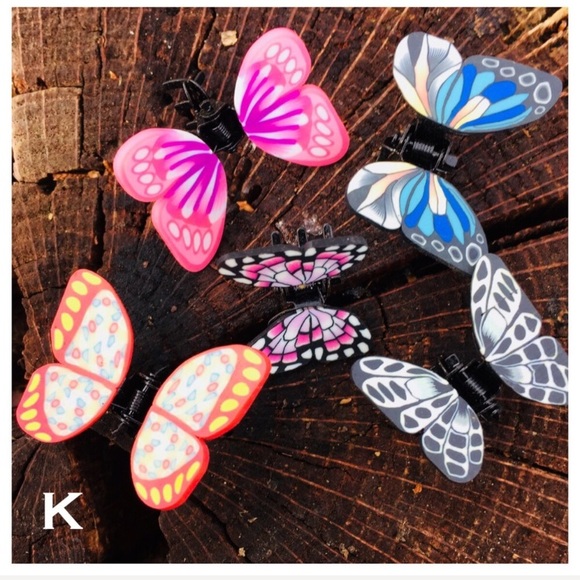 🦋 Seven Butterfly Claw Hair Clips  🦋 - Picture 7 of 8